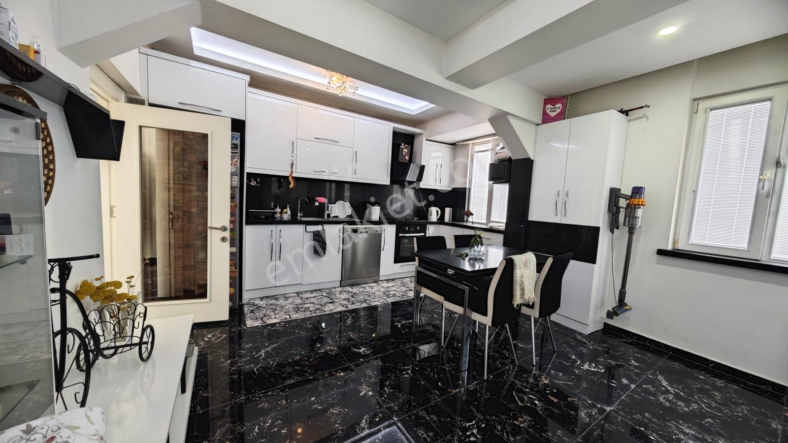 Bursa Mudanya Yalı Satılık 554 M2 Arsa İçinde Lüx Villa Daire - Görsel 34