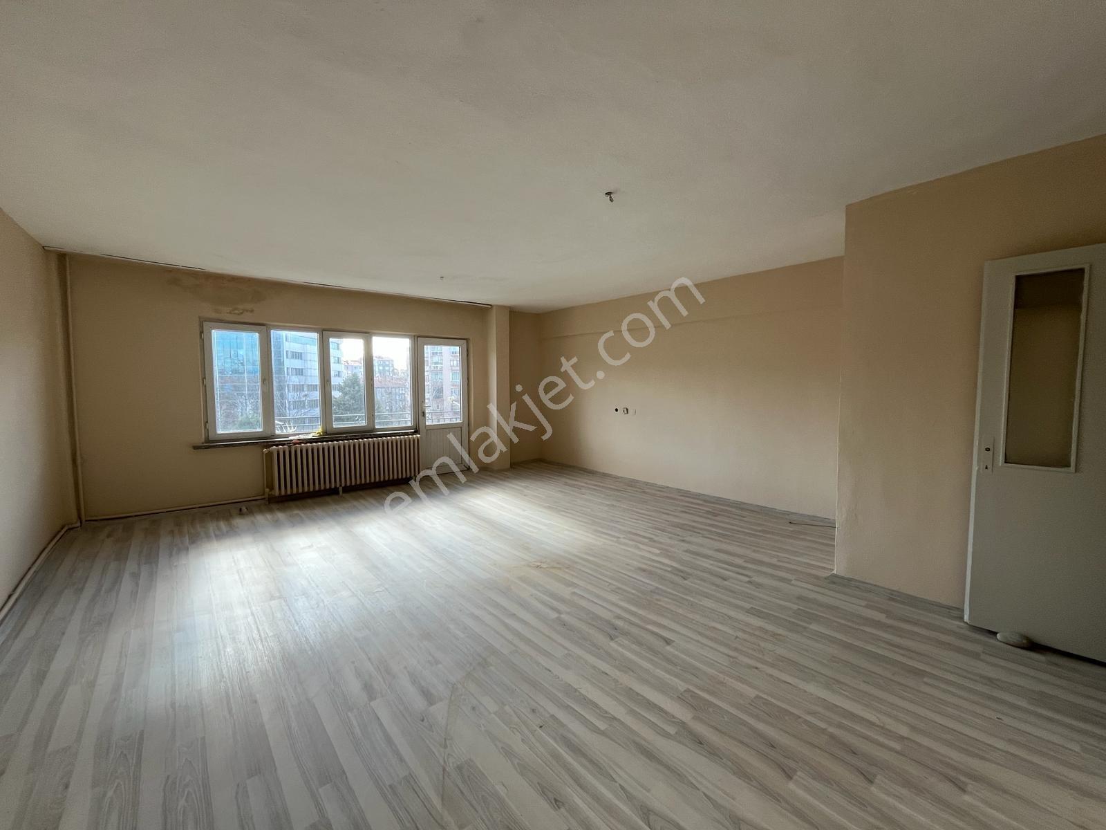 Bess'den Deliklitaş Mah. İki Eylül Cad. Üzeri Satılık 3+1 Daire - Görsel 24