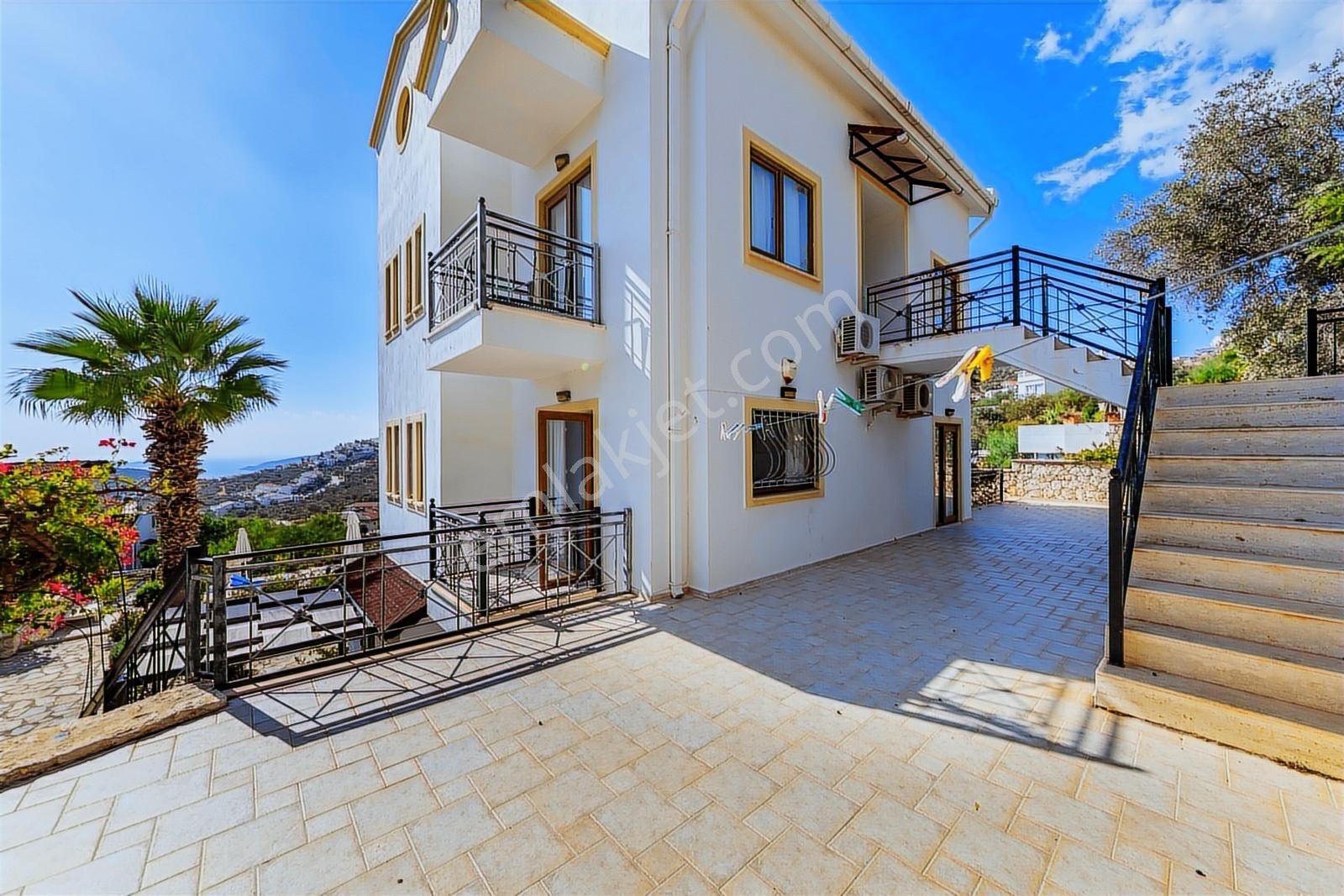 Kalkan'da 3+1 Deniz Manzaralı Dublex Daire - Görsel 25