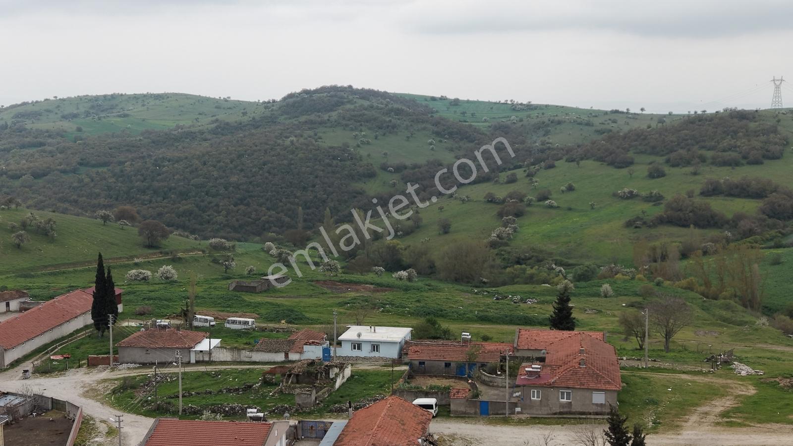 Satılık Geniş Tarla