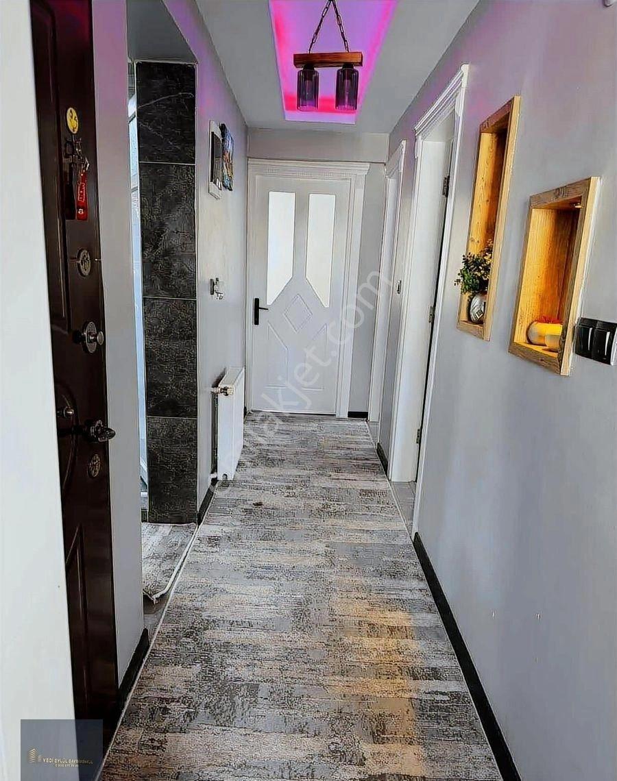 Tepeköyde Köşe Konum 2+1 | 4 Balkon | İzbana Yakın - Görsel 12