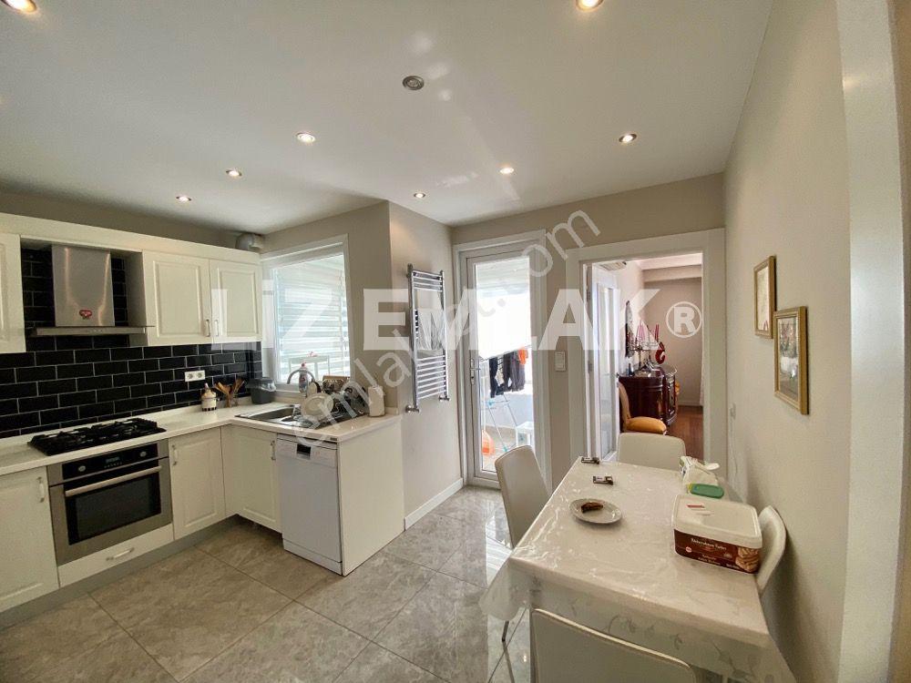 Kadıköy Göztepe Sahilde Deniz Manzaralı 225m2. 4+1 Kiralık Daire - Görsel 8