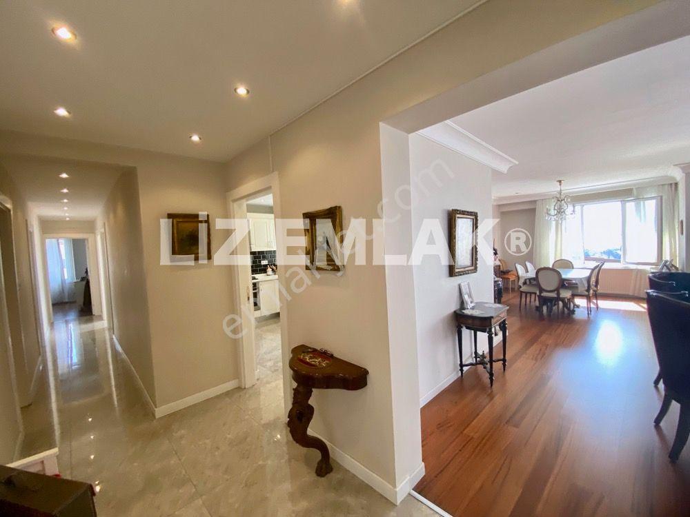 Kadıköy Göztepe Sahilde Deniz Manzaralı 225m2. 4+1 Kiralık Daire - Görsel 12
