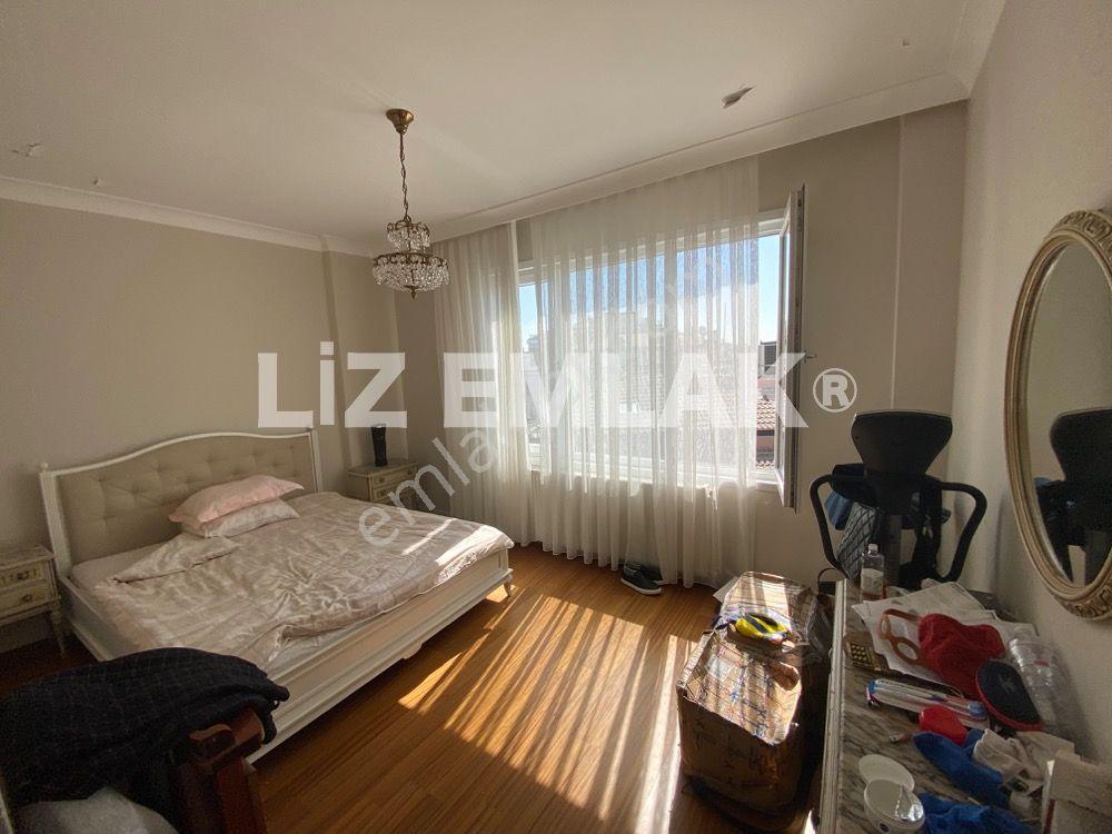 Kadıköy Göztepe Sahilde Deniz Manzaralı 225m2. 4+1 Kiralık Daire - Görsel 15