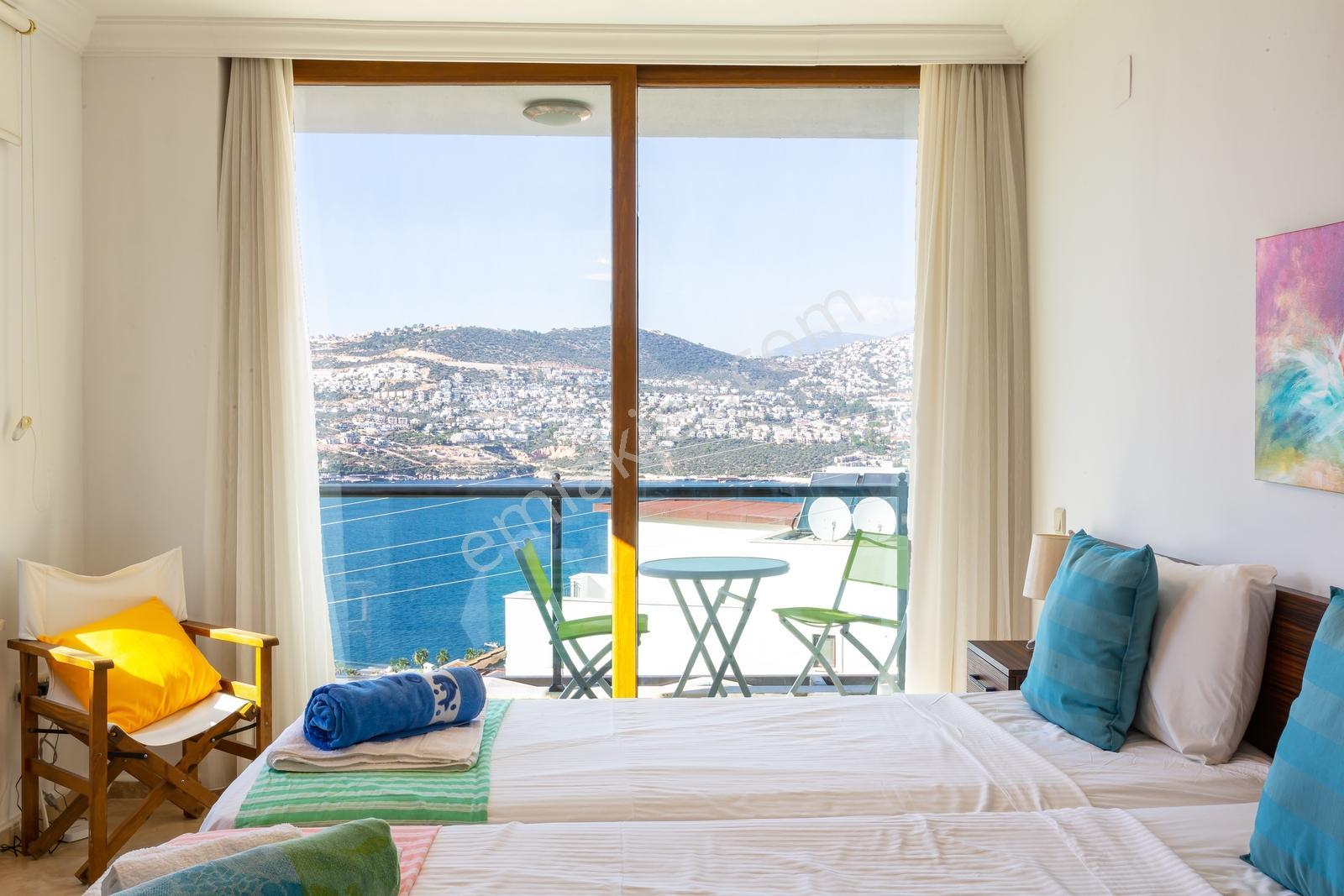 Kalkan Kışla Mevkiinde 5+1, Lüks Villa - Görsel 16