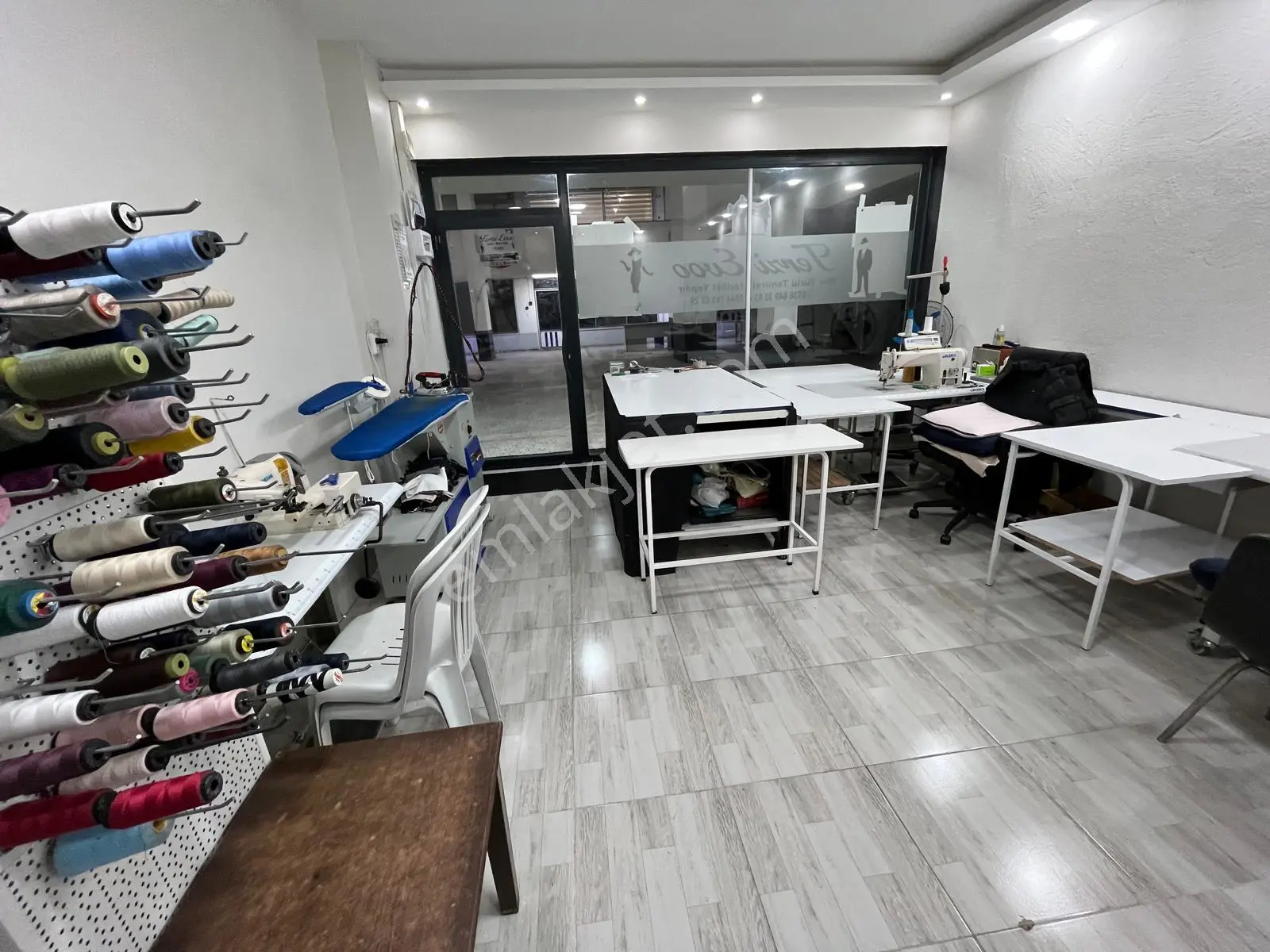 Loft Tan Limanoğlu İş Merkezinde Krediye Uygun Satılık Dükkan - Görsel 3