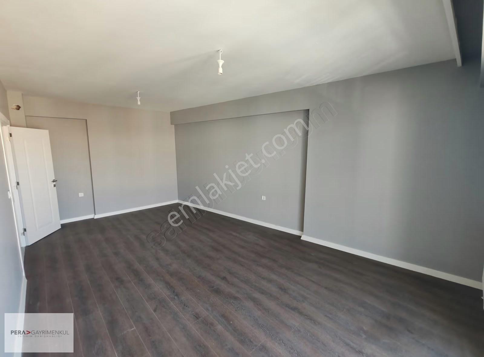 Pera'dan Kepez'de Boğaz Manzaralı Kiralık Boğaz Manzaralı 3+1 - Görsel 17