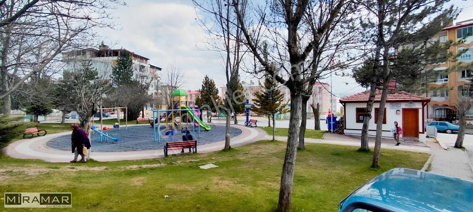 Sivas Merkez Diriliş Mah. İçi Yapılı 3+1 Satılık - Görsel 23