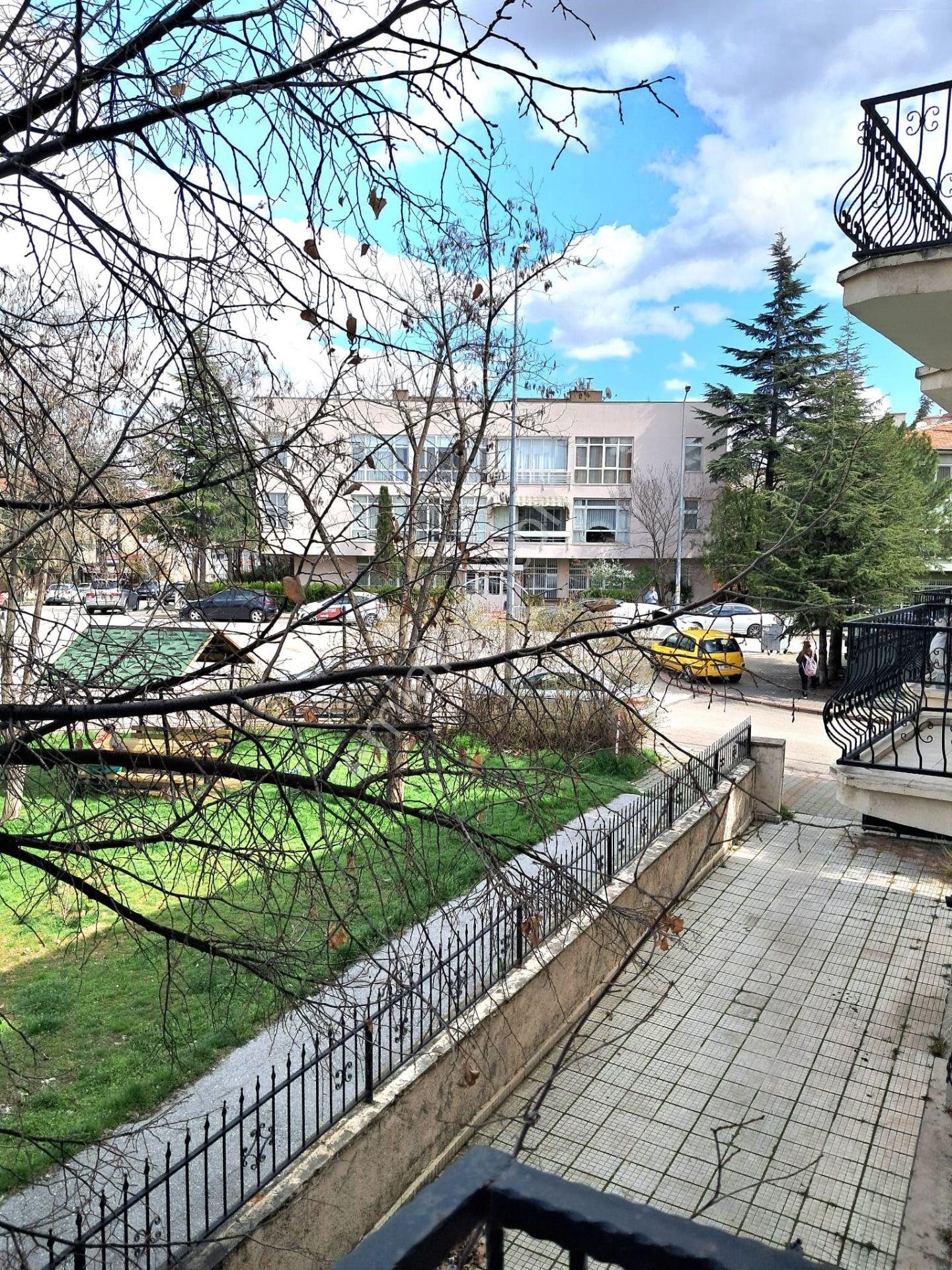 Beştepe De Merkezde Orta Kat Orman Manzaralı 2+1 İşyerine Ofise Kiralık Daire - Görsel 13