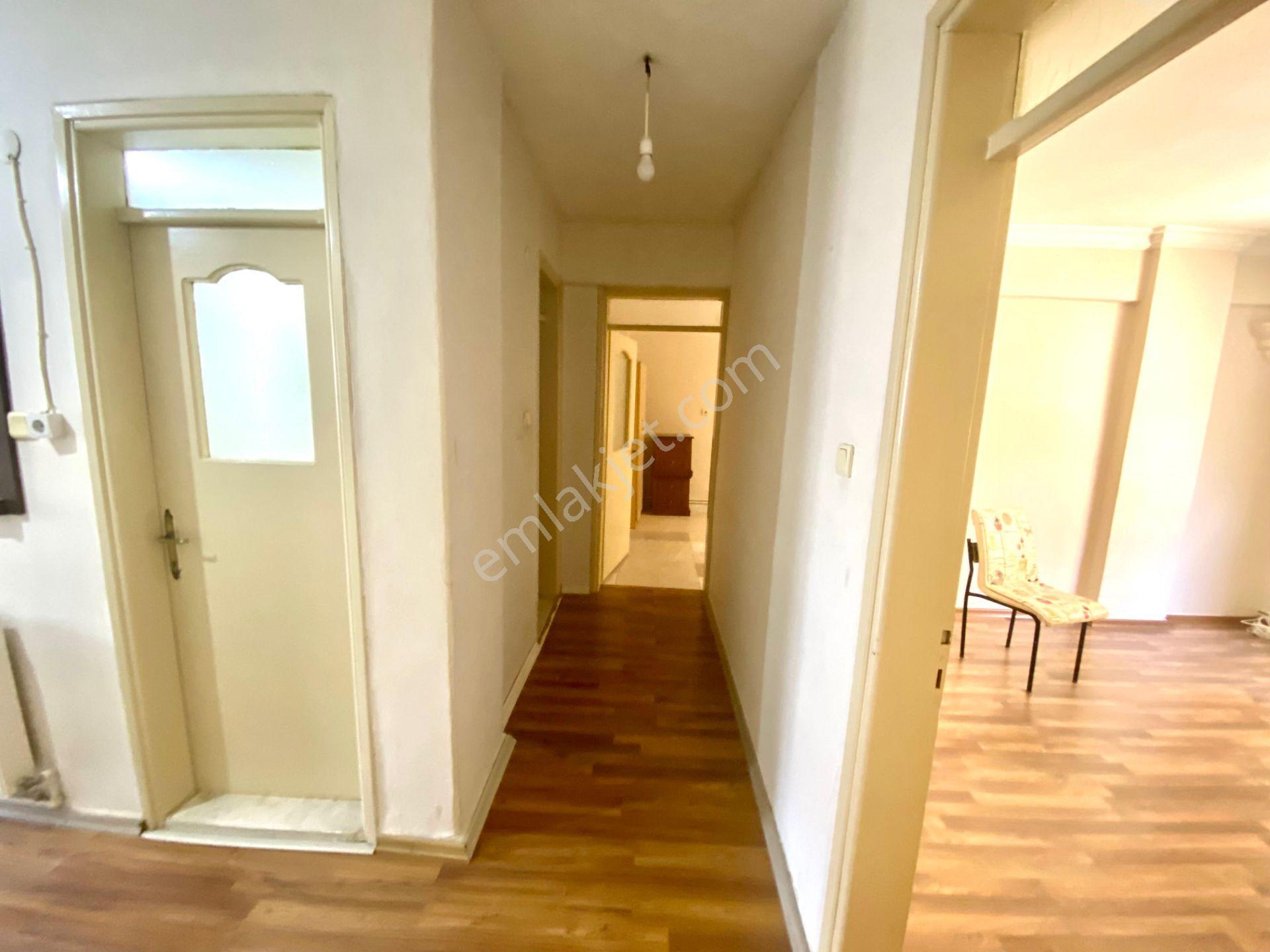 Arga'dan Buca Kozağaç Meydan Yakını D.gazlı 3+1 Kiralık Daire. - Görsel 8