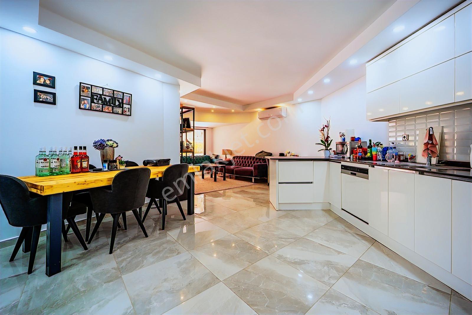 Kalkanda 6 Yatak Odalı Muhteşem Villa - Görsel 15