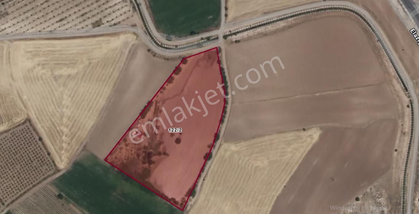 Mevsim Gayrimenkul'den Pirinçci Satılık Evi Elektriği Olan Bahçe - Görsel 23