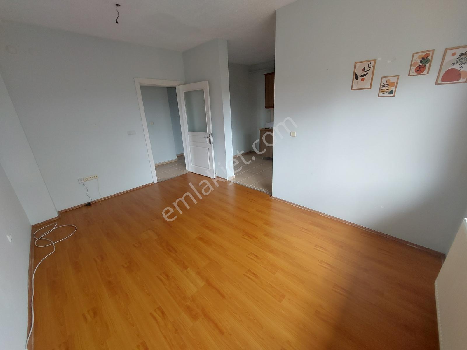 Korucuk'un 75 M2 Bakımlı Boş K.pazar Yanında Satılık Daire - Görsel 9