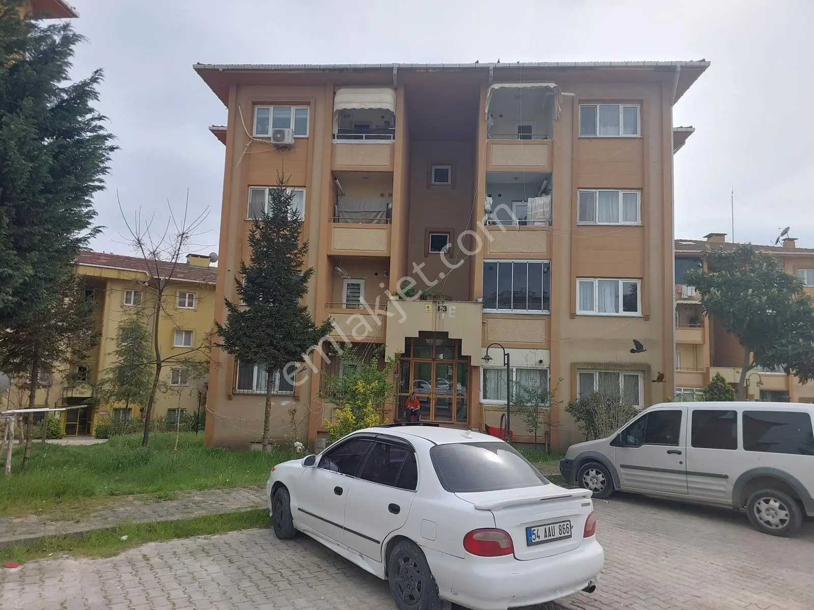 Korucuk'un 75 M2 Bakımlı Boş K.pazar Yanında Satılık Daire