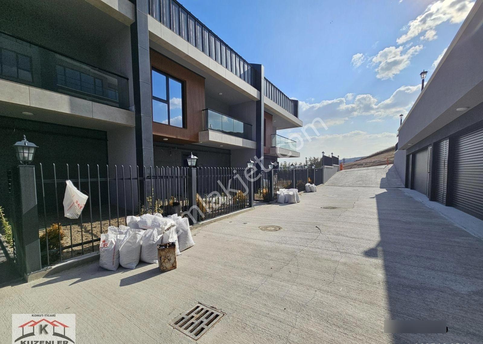 _kuzenler Emlak_pineta Sitesi 5+1 K.garajlı Bahçeli Lüks Villa_ - Görsel 9