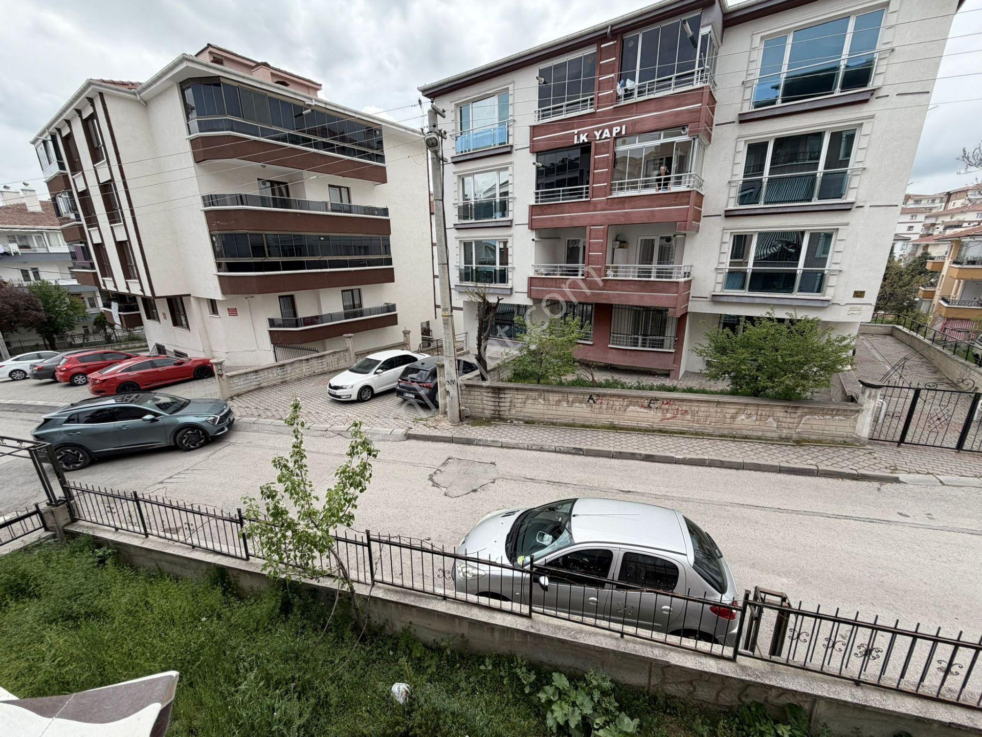 Sincan Malazgirt Mah. Full Yapılı Geniş M2 Sahip 1.arakatta Satılık Daire - Görsel 6