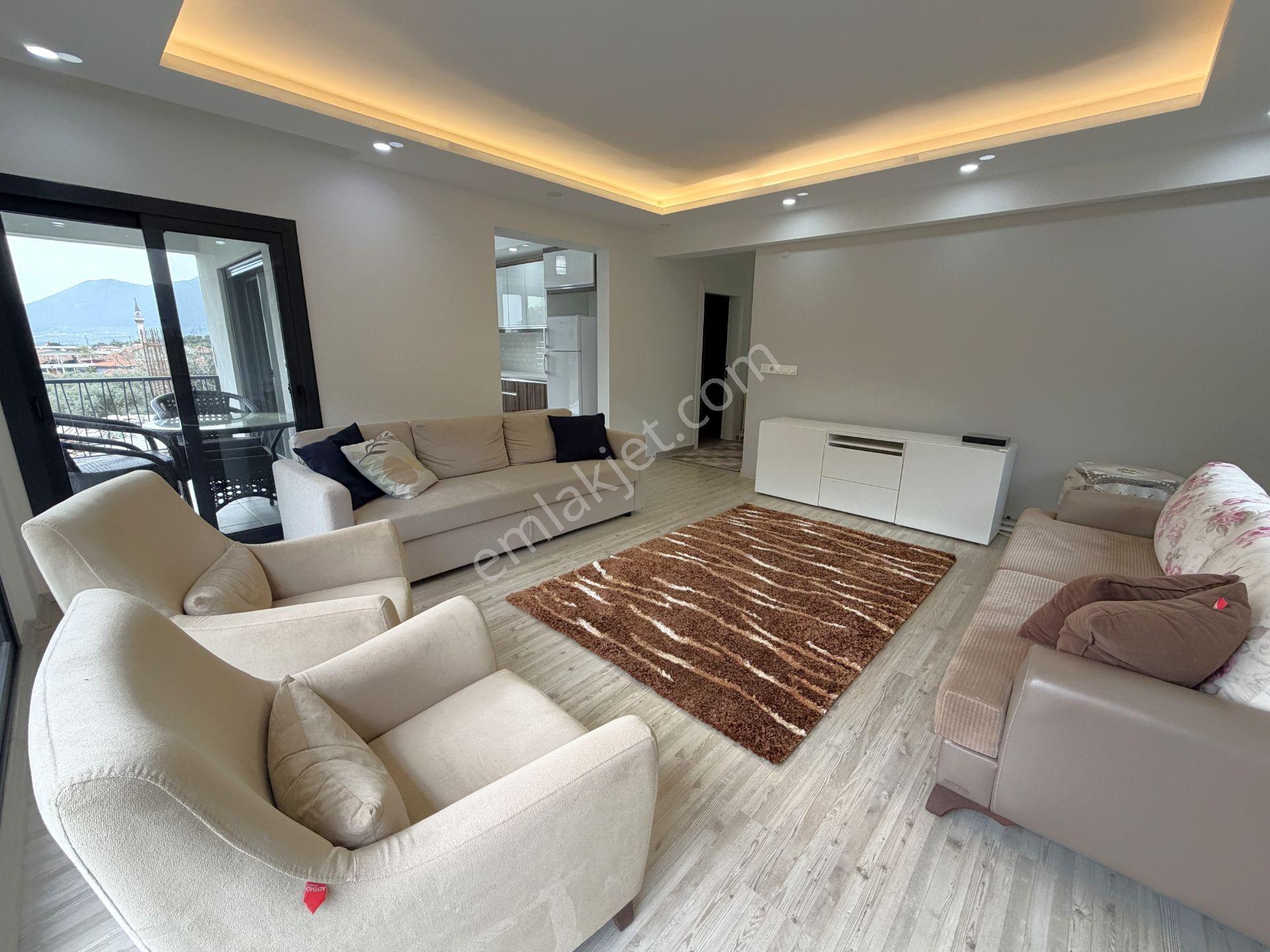 Kemalpaşa Dereköy’de Satılık Tripleks Özel Tasarımlı Villa - Görsel 18