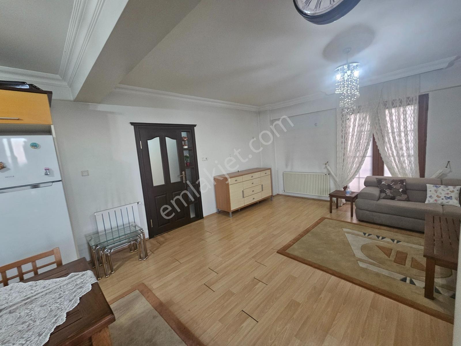 Sakarya Maltepede Full Eşyalı 3+1 Aile'ye Kiralık Daire - Görsel 6