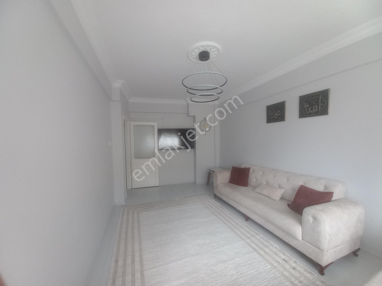 Şeref Emlak Göçmenler Sokak Satılık Daire 4,320,000 Tl - Görsel 12