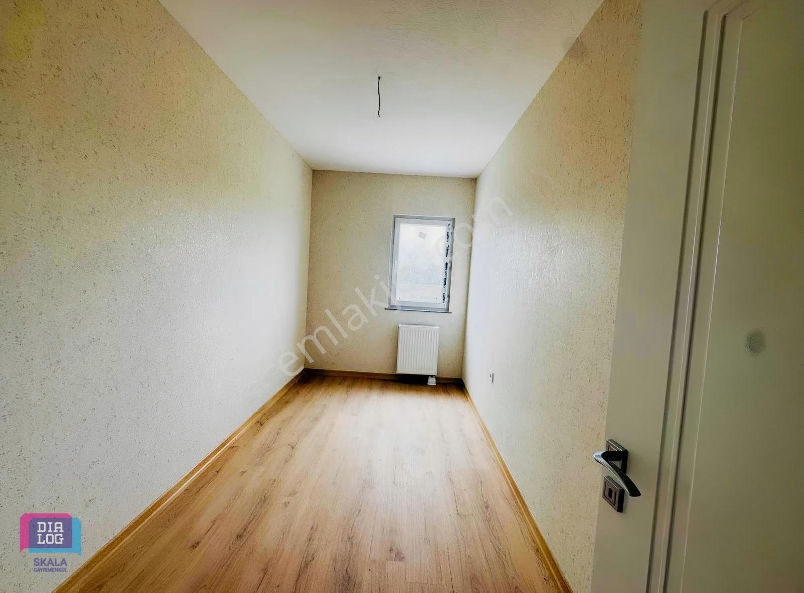 Dtr Skala Bakyapı Yeni Hayatta Sitesinde Kiralık 3+1 Daire - Görsel 3