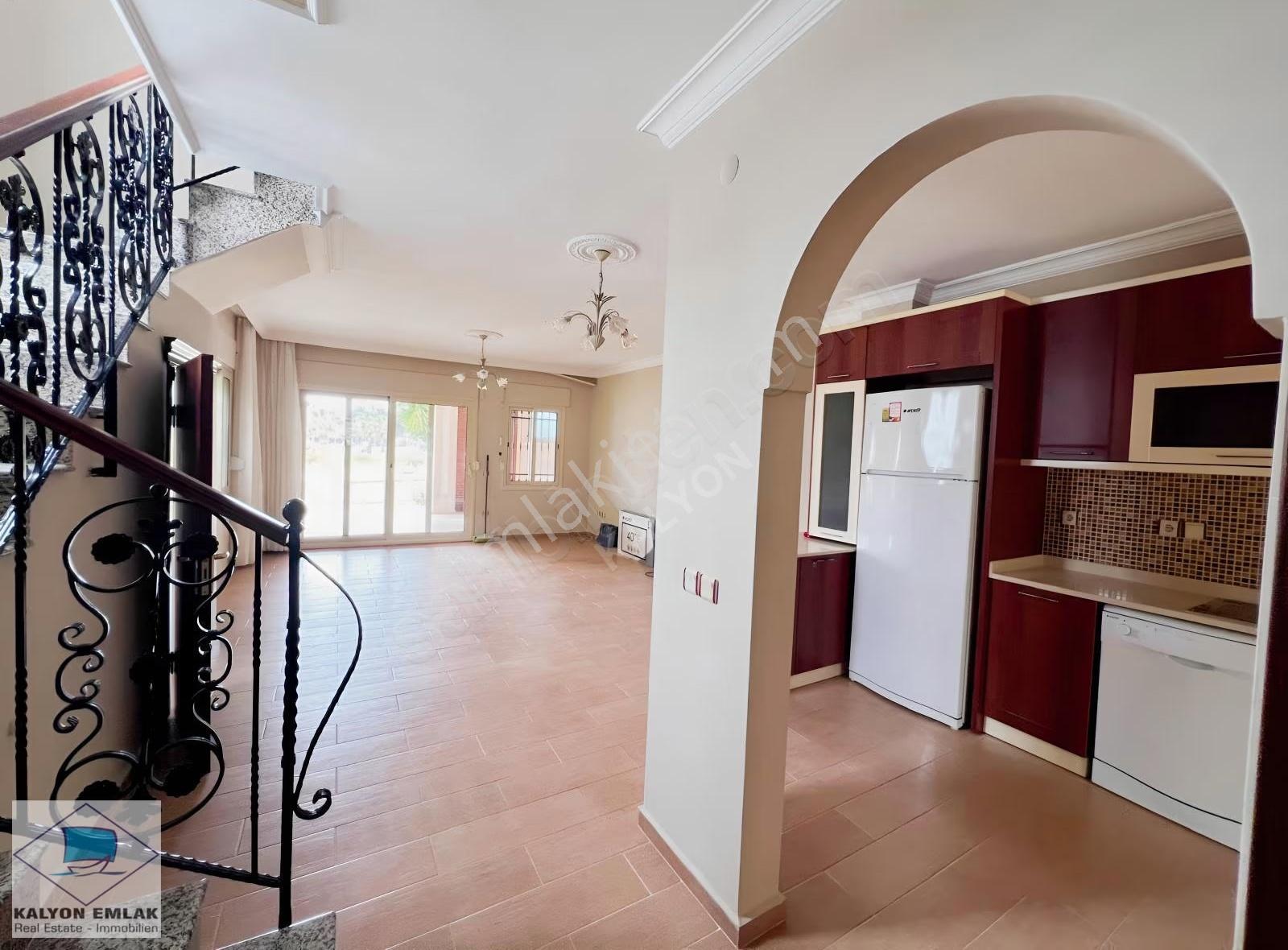 İzmir Çeşme Yalıda Denize Sıfır Deniz Manzaralı Yazlık Villa - Görsel 5