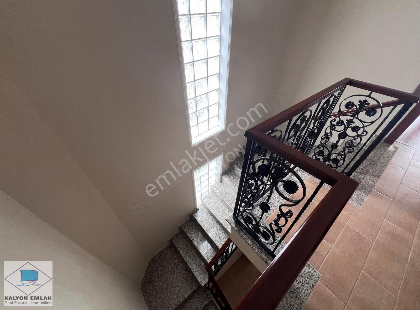 İzmir Çeşme Yalıda Denize Sıfır Deniz Manzaralı Yazlık Villa - Görsel 13