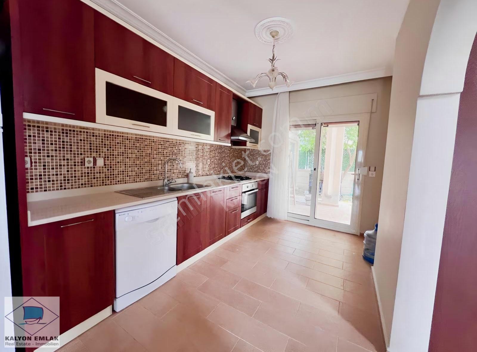 İzmir Çeşme Yalıda Denize Sıfır Deniz Manzaralı Yazlık Villa - Görsel 22