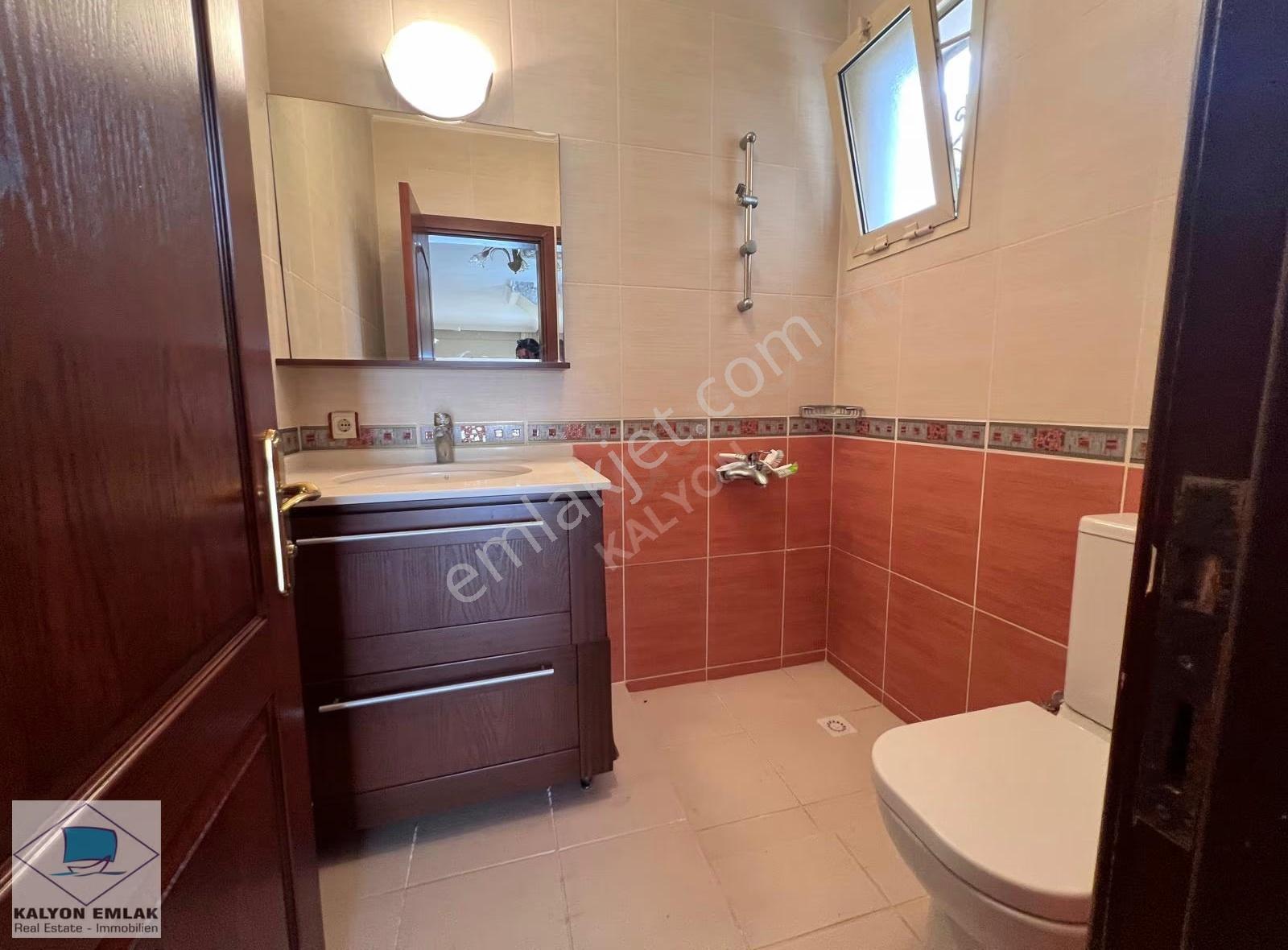 İzmir Çeşme Yalıda Denize Sıfır Deniz Manzaralı Yazlık Villa - Görsel 4