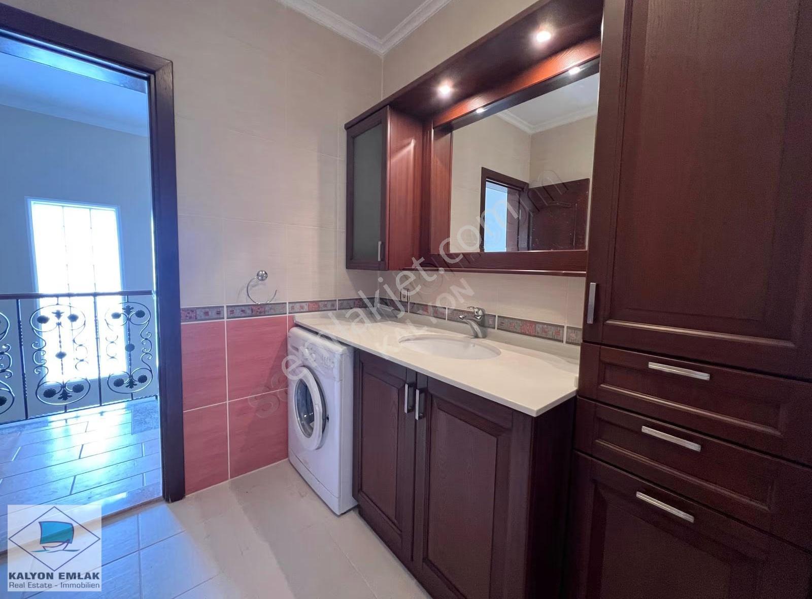 İzmir Çeşme Yalıda Denize Sıfır Deniz Manzaralı Yazlık Villa - Görsel 15