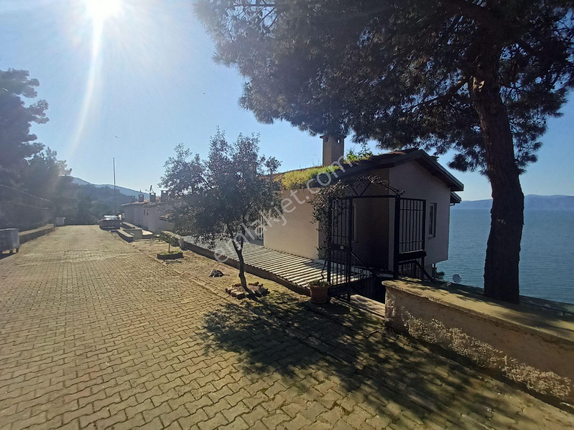 Kaçmaz Emlak Kurşunlu Mah Çamlık Villaları Satılık Deniz Manzaralı Özel Bahçeli Villa - Görsel 5
