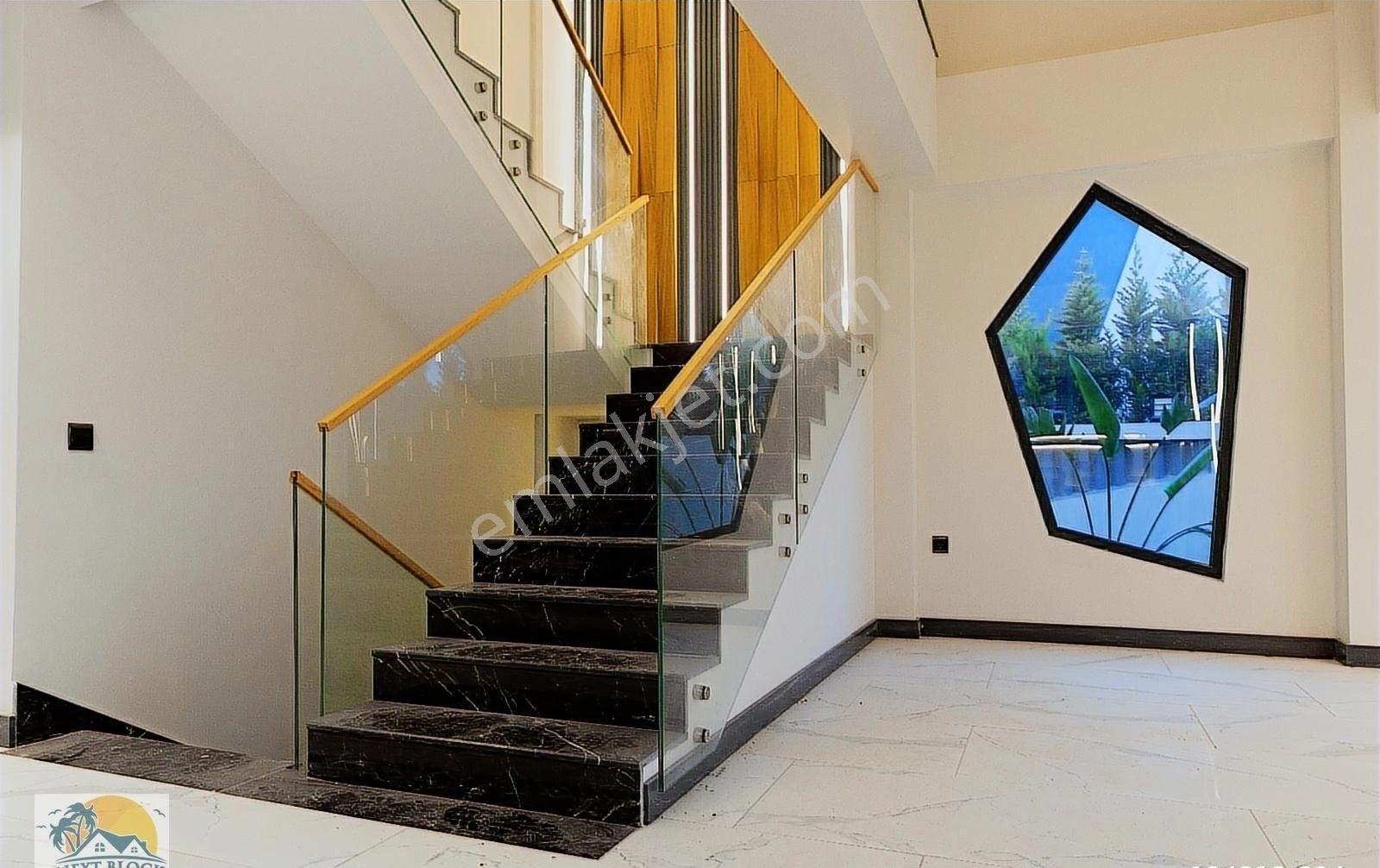 Kuşadası'nda Deniz Manzaralı Son Kalan Köşe Konum-kap.otop Villa - Görsel 32