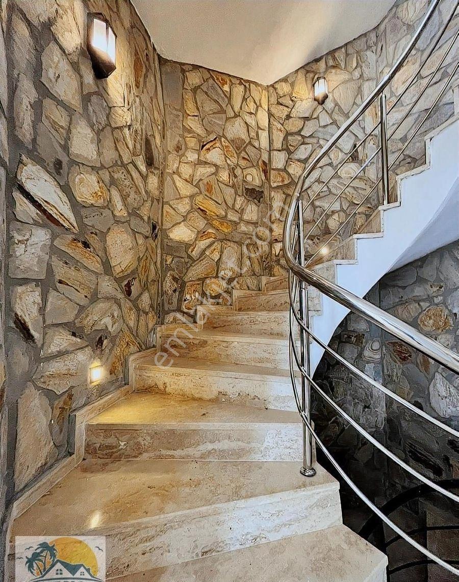 **kuşadası Satılık**olağanüstü Manzaraya Sahip Dev Villa 6+1 - Görsel 20