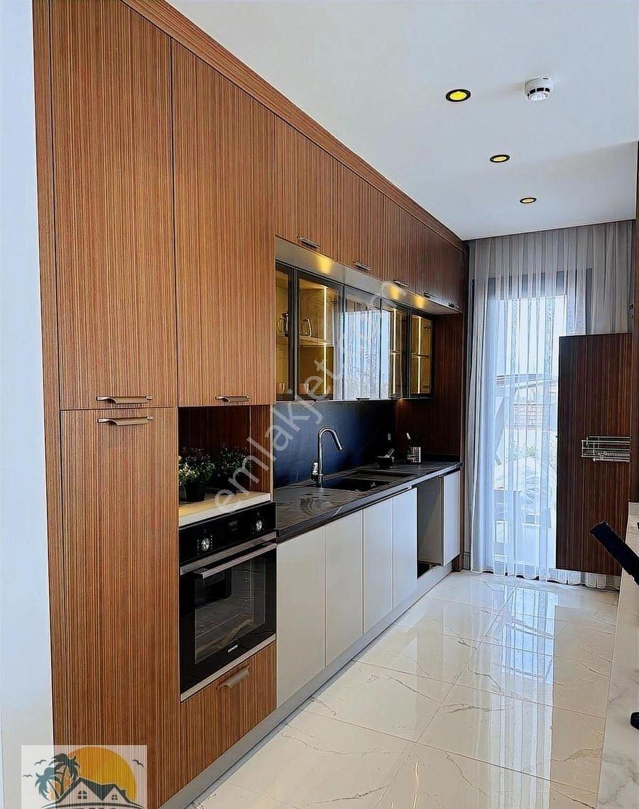 Kuşadası Soğucak'ta Full Deniz Manzaralı Lüks Villa - Görsel 35