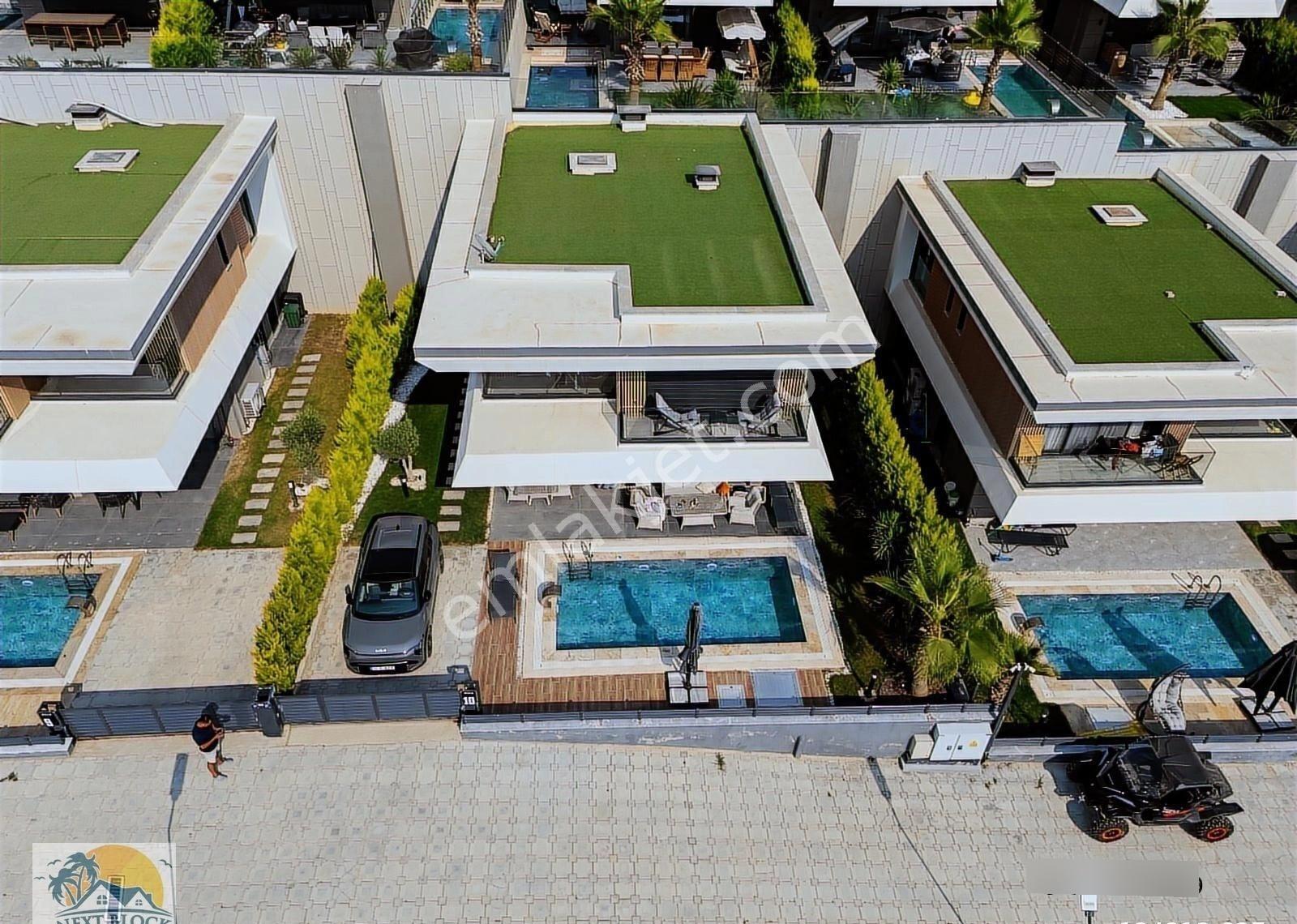 Kuşadası'nda Gerçek Panaromik Deniz Manzaralı Müstakil Villa - Görsel 15