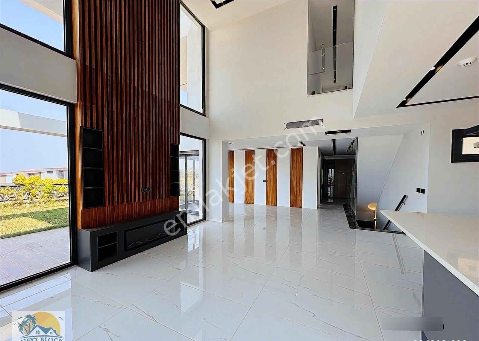 Kuşadası Soğucak'ta Full Deniz Manzaralı Müstakil Villa - Görsel 20