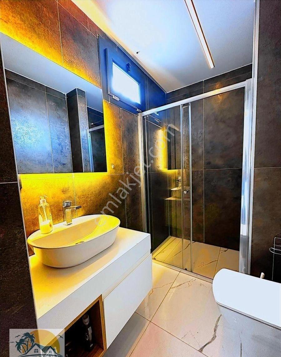 Kuşadası Değirmendere'de Full Eşyalı 520 M2 Arsa İçi 4+1 Villa - Görsel 32