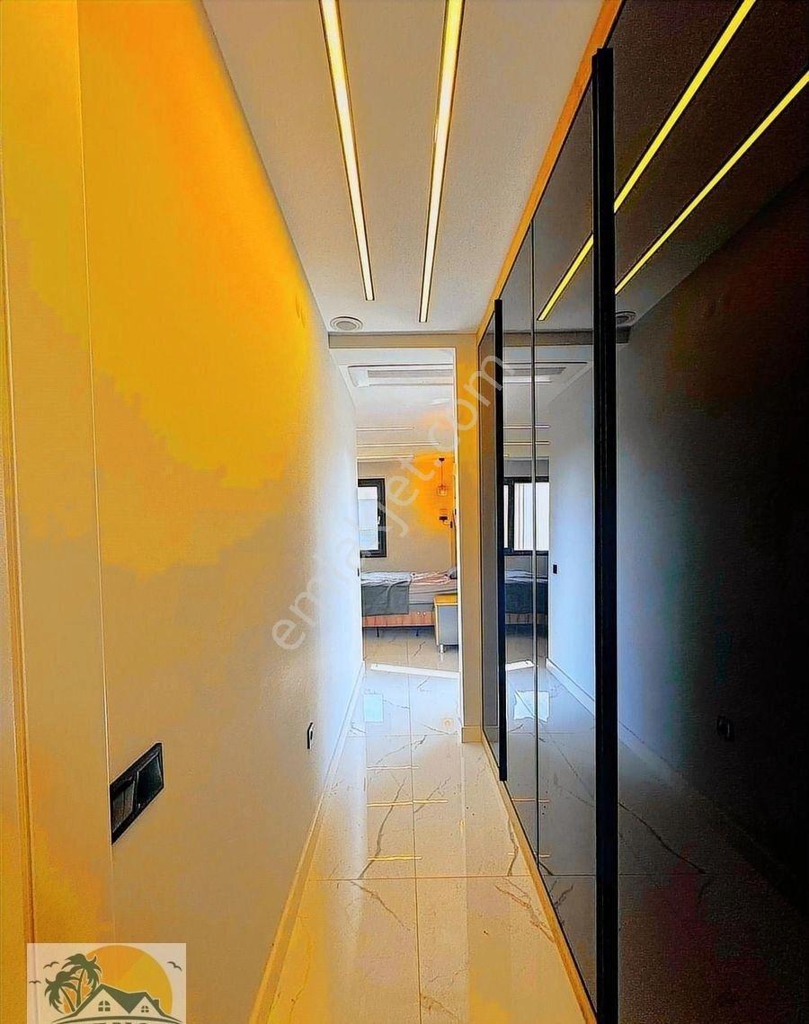 Kuşadası Değirmendere'de Full Eşyalı 520 M2 Arsa İçi 4+1 Villa - Görsel 8