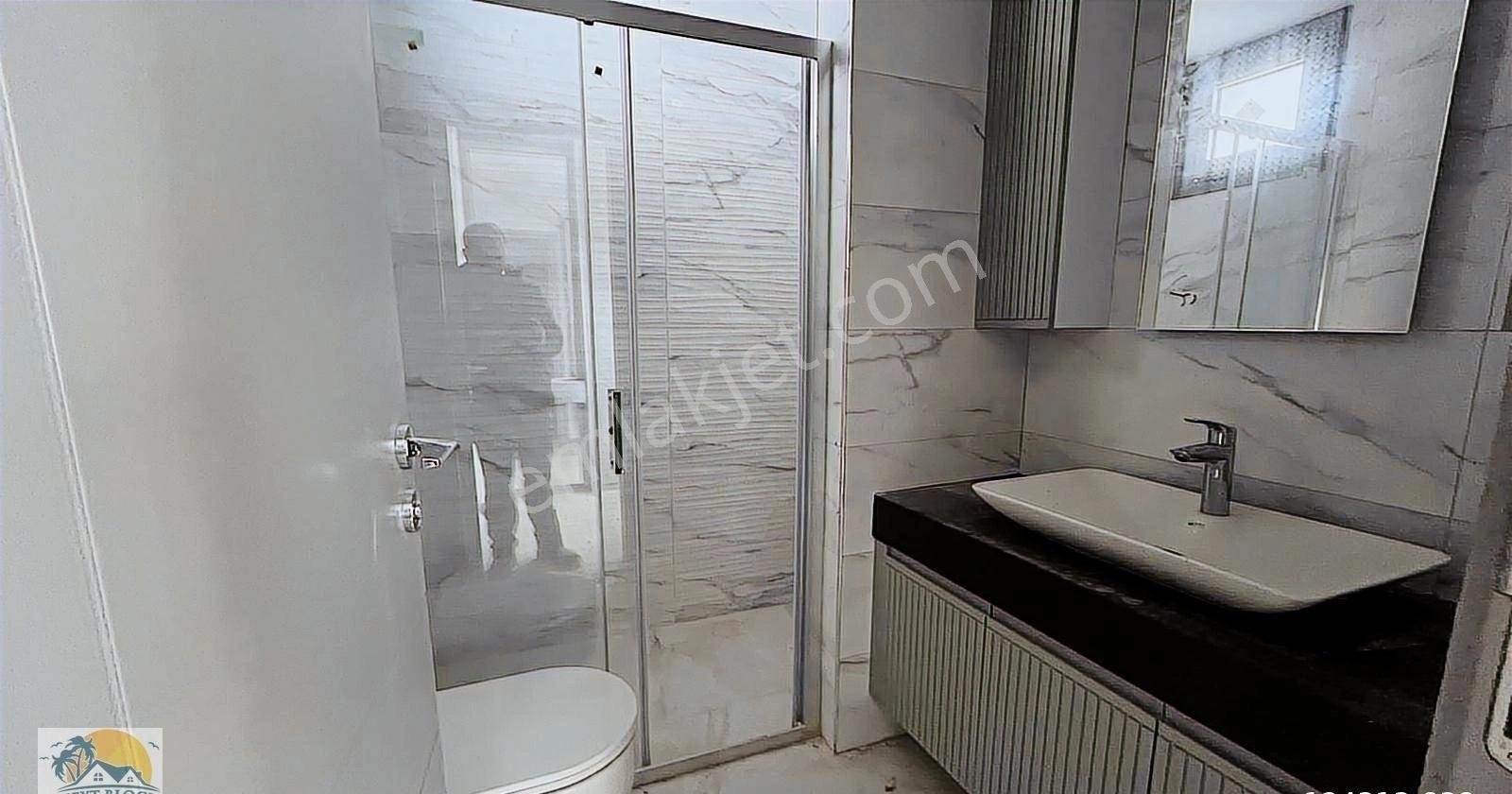 Kuşadası Soğucak'ta Acil Satılık Müstakil 4+1 Villa - Görsel 18