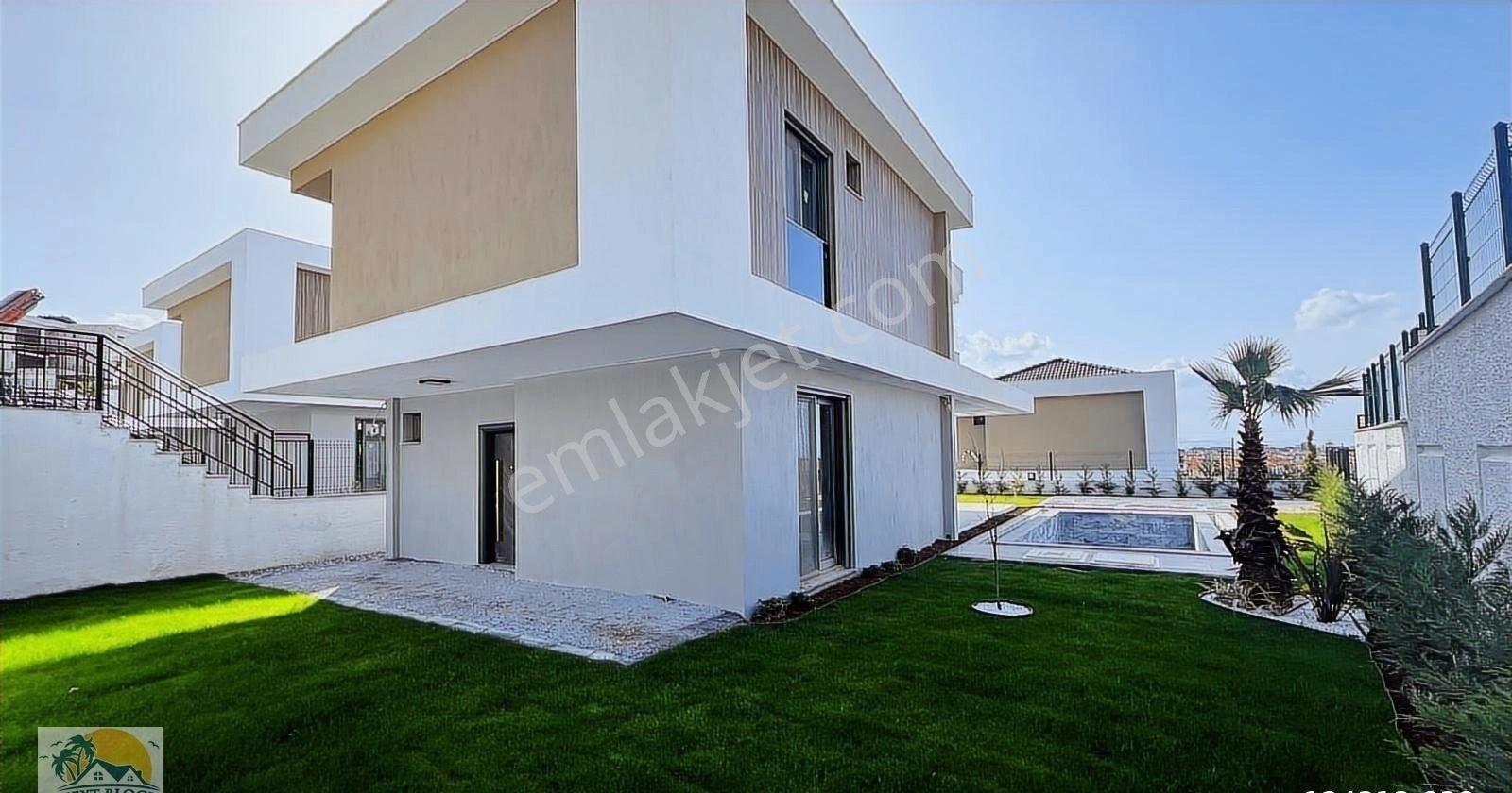 Kuşadası Soğucak'ta Acil Satılık Müstakil 4+1 Villa - Görsel 20