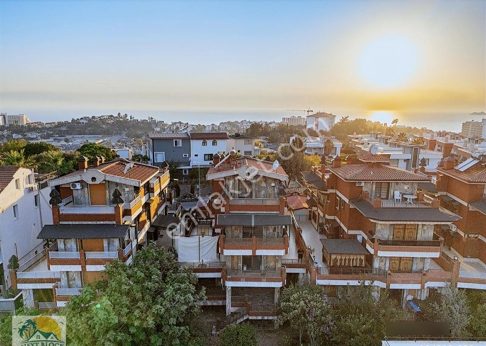 Kuşadası Kadınlar Denizinde 5 Oda 2 Salon Dev Villa - Görsel 23