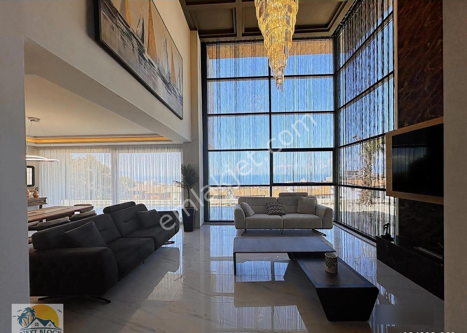Kuşadası Kadınlar Denizi'nde Full Deniz Manzaralı Loft Villa