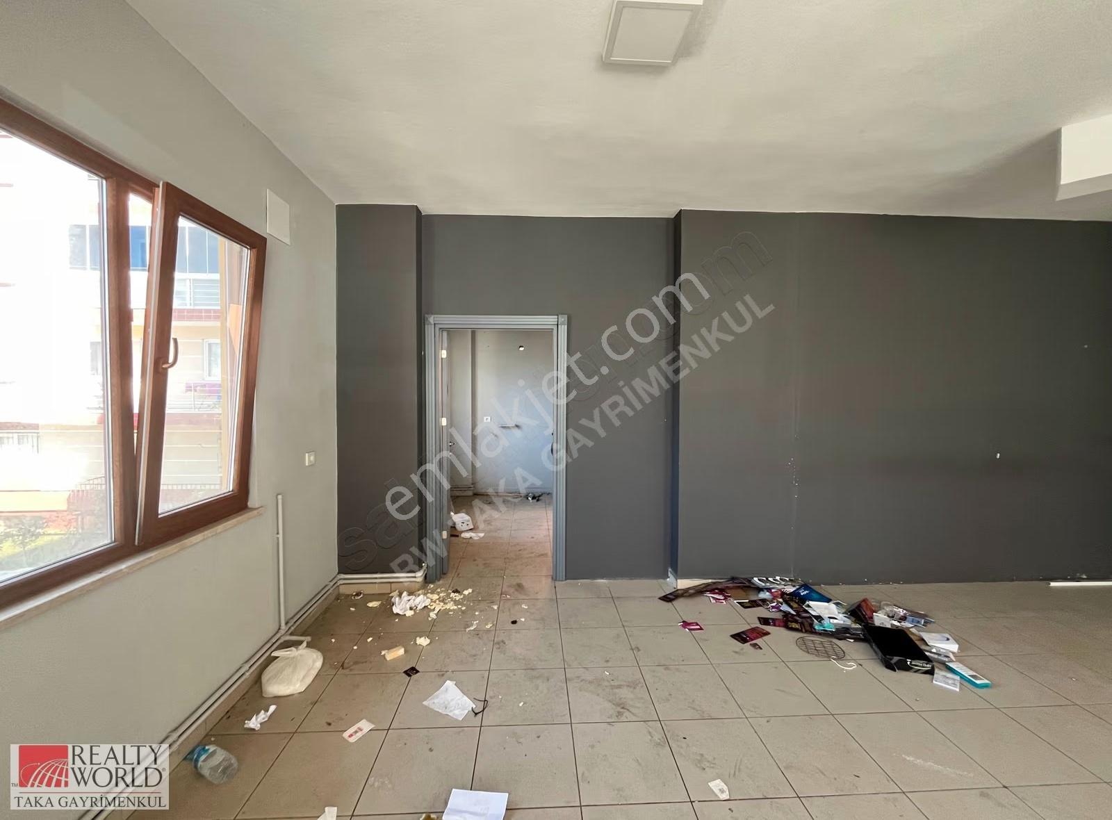 İşlek Lokasyonda,hazır Durumda Masrafsız Kiralık Dükkan - Görsel 18