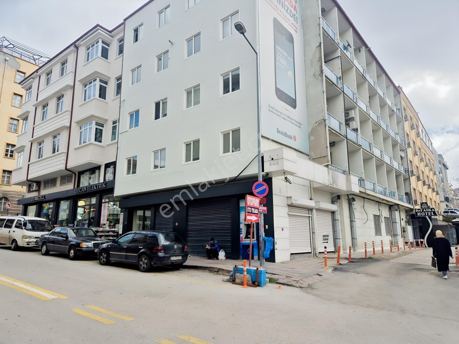 Ank Altındağ Ulus Sanayi Cadde Çift Cepheli Kiralık 600 M2 İşyer