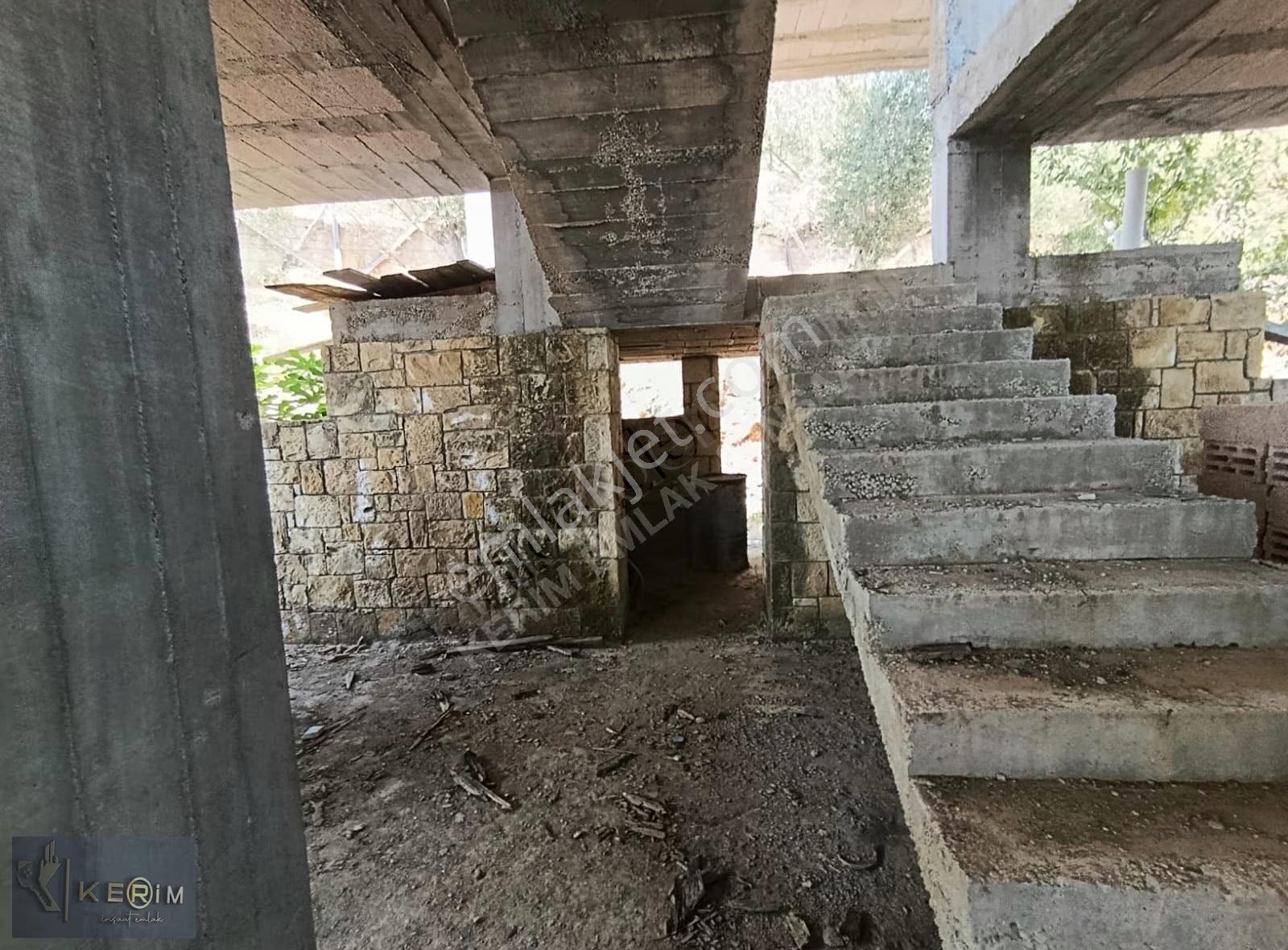 Kerim'den Satılık Küçükkuyu'da Otel Yapımına Uygun Zeytinlik - Görsel 3