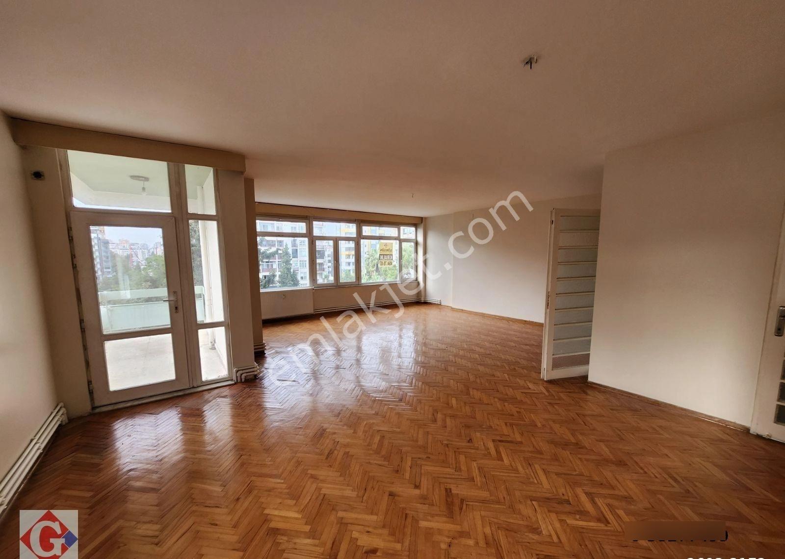 Görgün'den Gazipaşa Bul.toros Cad.köşesi 200m2 4+1 Kombili Daire - Görsel 2