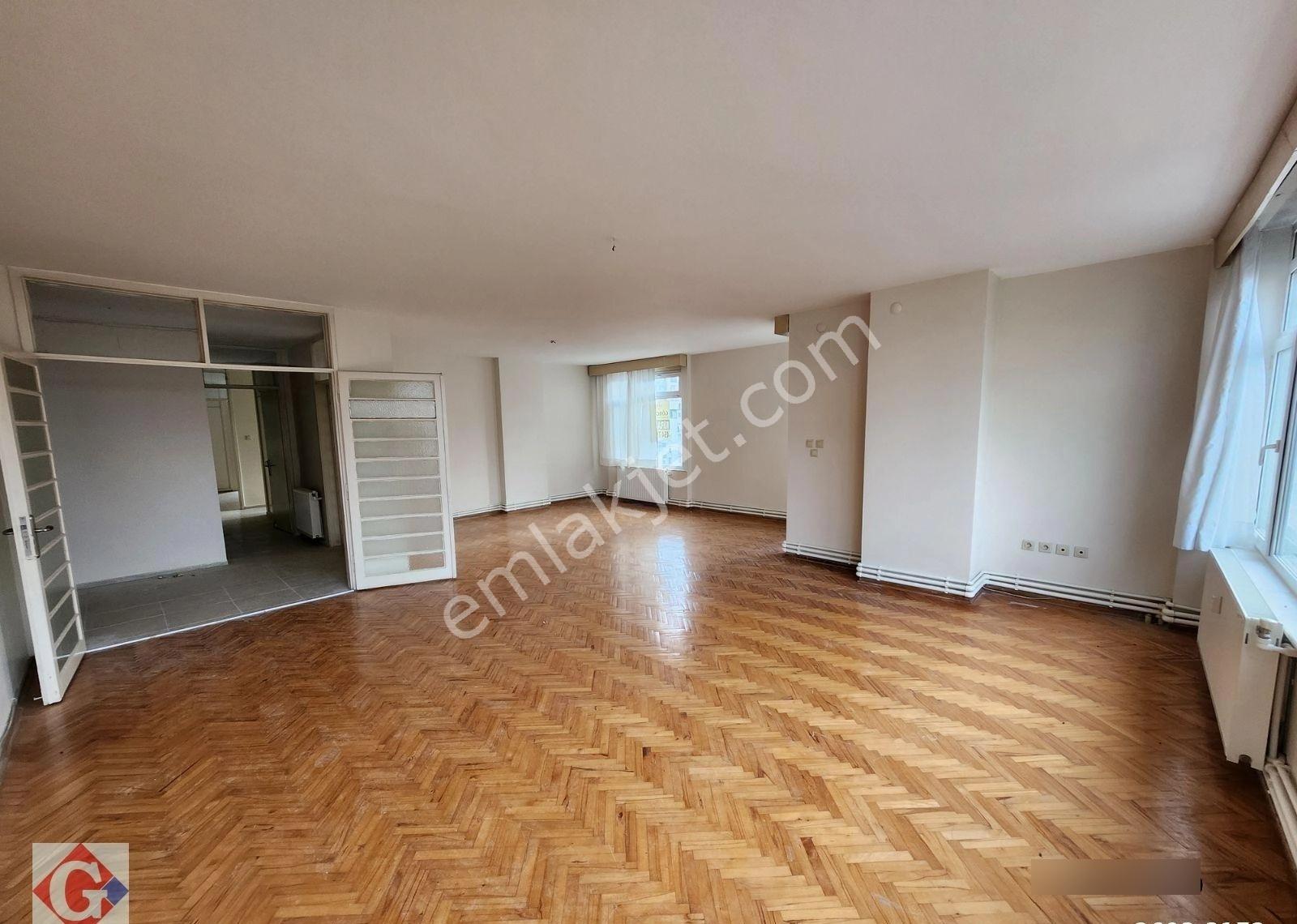 Görgün'den Gazipaşa Bul.toros Cad.köşesi 200m2 4+1 Kombili Daire - Görsel 33