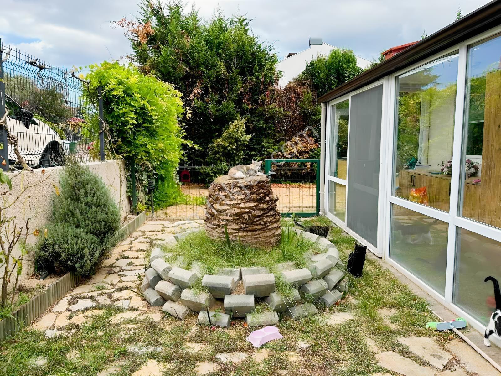 Uskumruköy Arıköy Sitesi 5 + 1 Satılık Villa - Görsel 11
