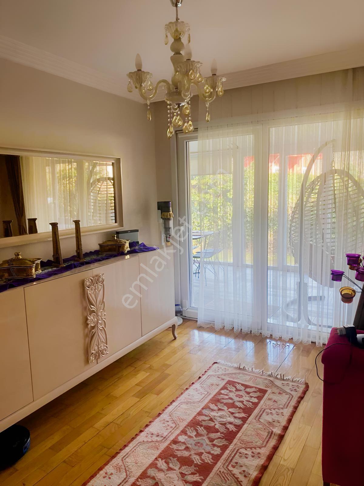 Uskumruköy Arıköy Sitesi 5 + 1 Satılık Villa - Görsel 6