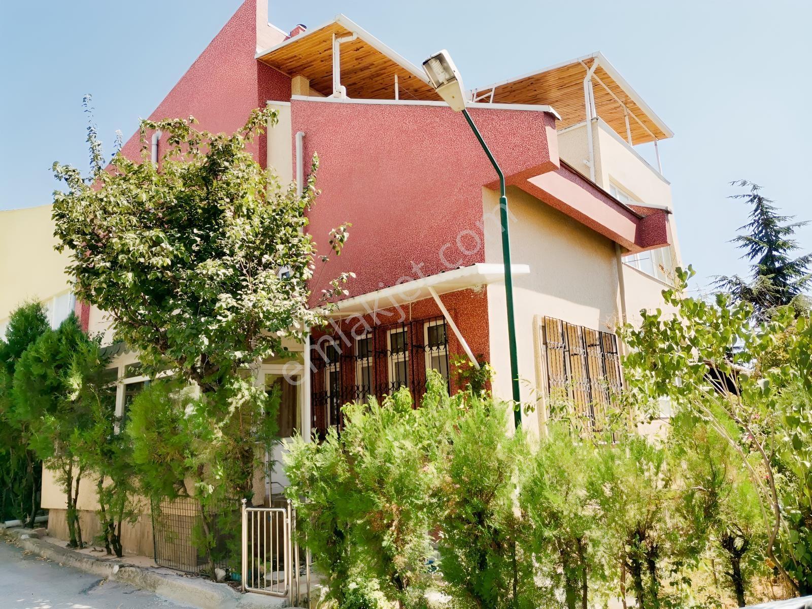 Batıkent Atlantise Ve Metroya Yakın A Tipi 5+1 Satılık Triplex - Görsel 11