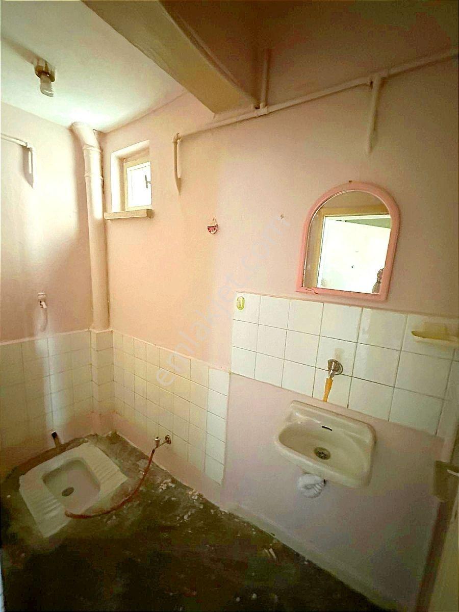 Karahan Emlaktan Kiralık 3+1*4.kat*125 M²*millet Bahçesi Üstünde - Görsel 21